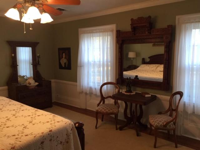 Willard Richards Inn Nauvoo Экстерьер фото